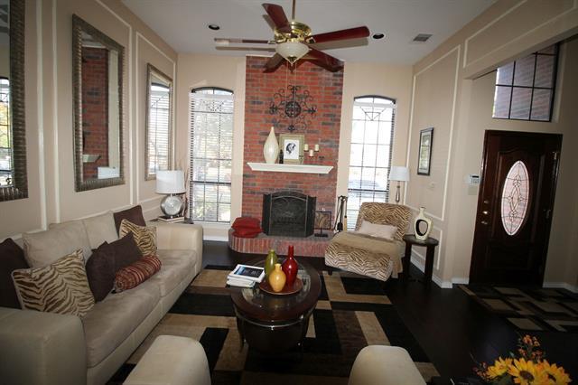 Building Photo - 4208 Meadowdale Dr