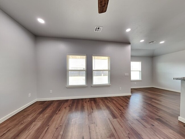 Building Photo - 11108 NW 99th St