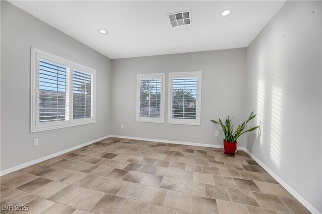 Building Photo - 2130 Fort Halifax St