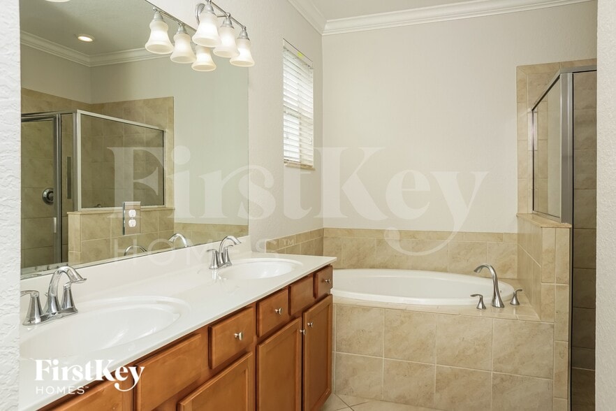 Building Photo - 5089 Grand Cypress Blvd