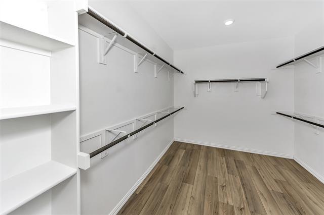 Building Photo - 2600 Starwater Dr
