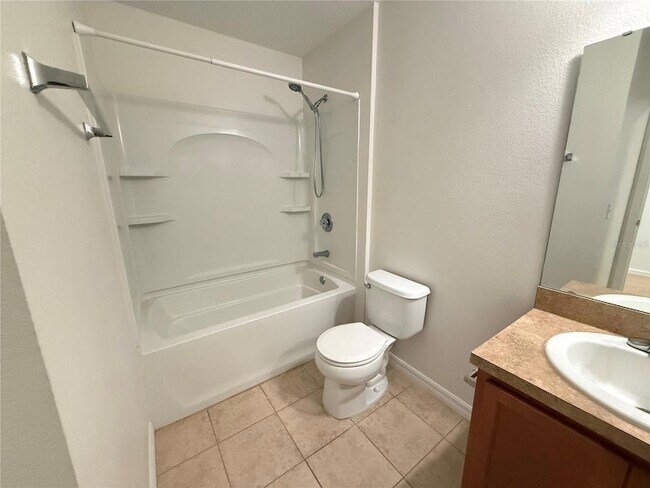 Building Photo - 5168 Regatta Dr