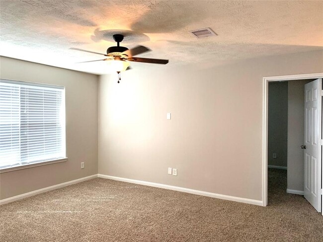 Building Photo - 16954 Creek Mountain Dr