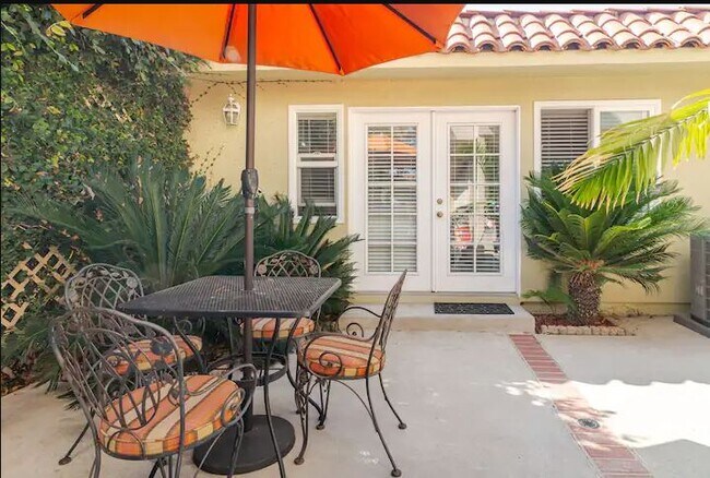 Primary Photo - 145 S La Peer Dr