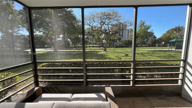 Building Photo - 20500 W Country Club Dr