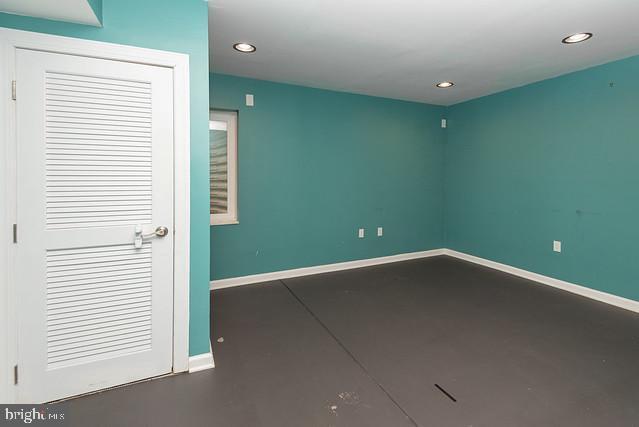 Building Photo - 1357 N Mascher St