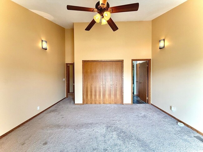Building Photo - Jeremy Ranch Retreat – Available Now