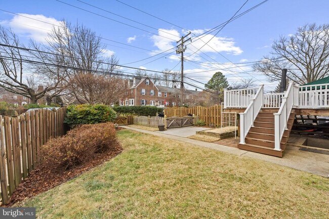 Building Photo - 169 Regester Ave