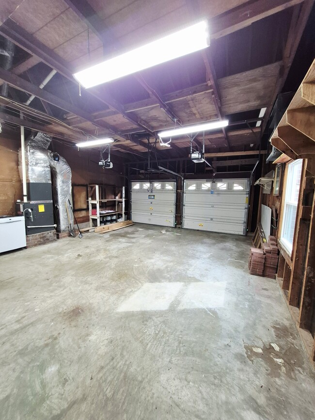 Building Photo - 97 Waterview Dr