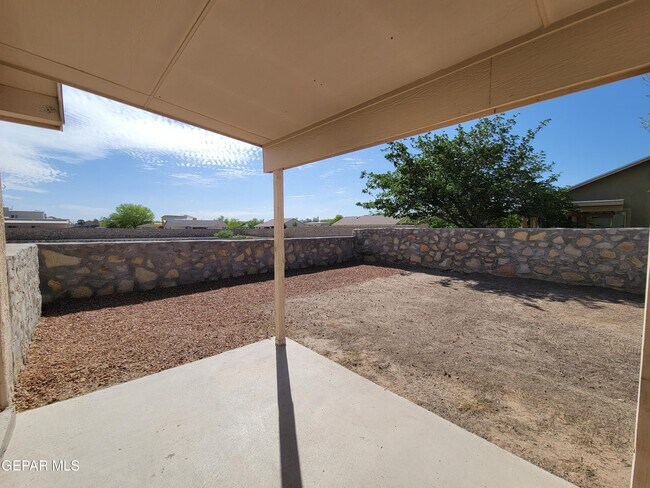 Building Photo - 14044 Peter Noyes Dr