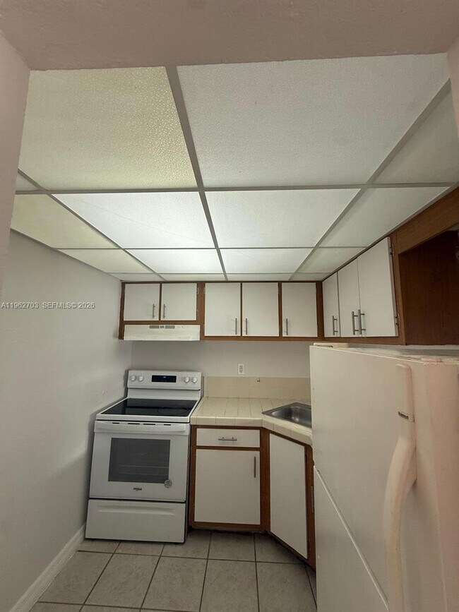 Building Photo - 801 NW 47th Ave