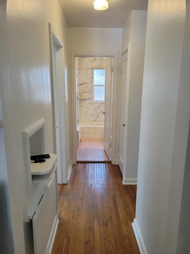 Building Photo - 1663 Blaine Ave