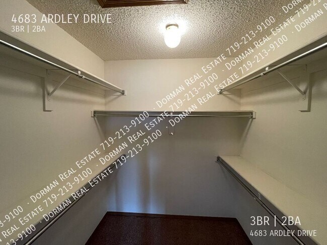 Building Photo - 4683 Ardley Dr