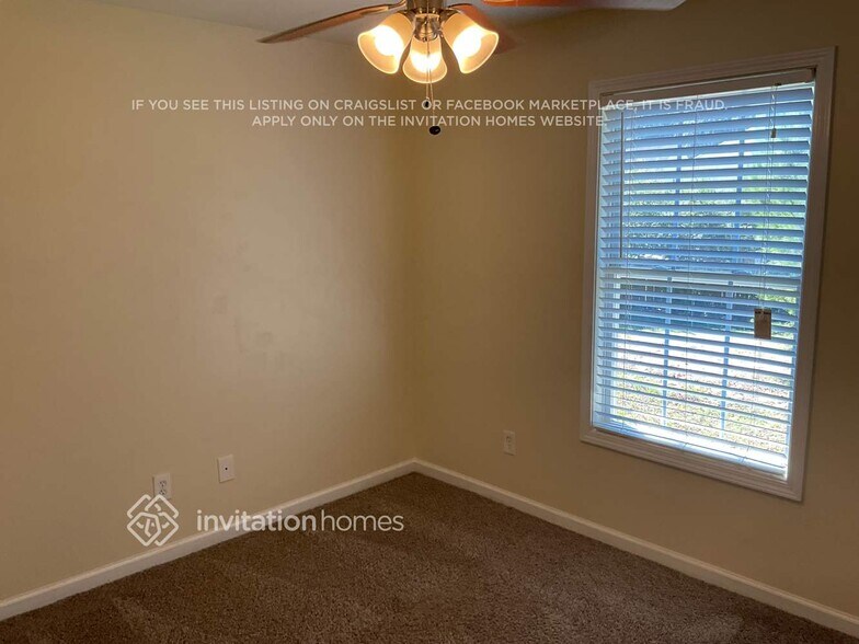 Building Photo - 6255 Queensdale Dr