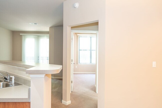 Building Photo - 770 Walker Square