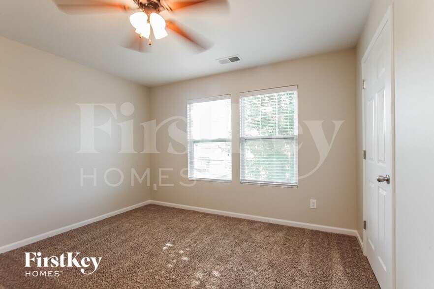 Building Photo - 1523 Kellys Landing Drive