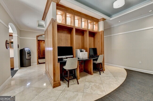 Building Photo - 3445 N Stratford Rd NE