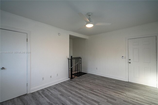 Building Photo - 7315 Carlyle Ave