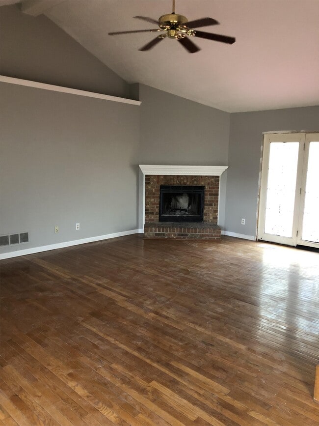 Building Photo - 5509 Woodcross Pl