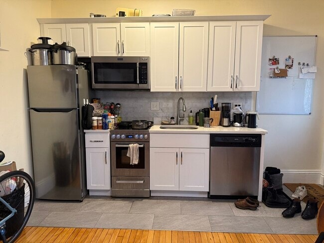 Building Photo - 42 Rindge Ave