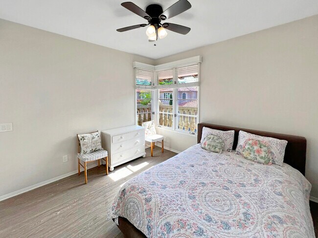 Building Photo - 9761 Claiborne Square