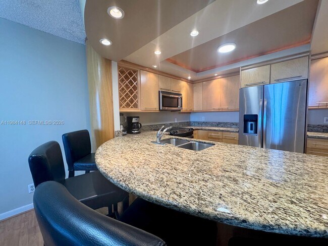 Building Photo - 3800 S Ocean Dr