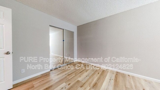 Building Photo - 1107 Navarro St