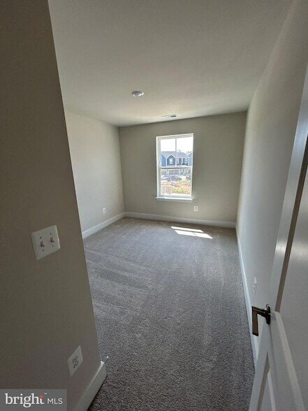 Building Photo - 469 Gravenstein Ln