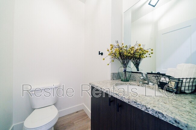 Building Photo - 254 Spring Creek Pky