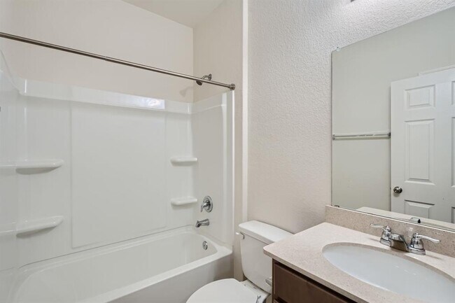 Building Photo - 190 Purple Heart Dr