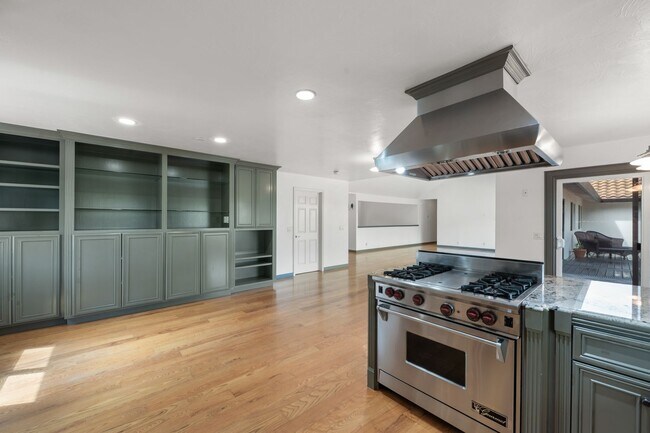 Building Photo - Spanish-style home in Ridgemark