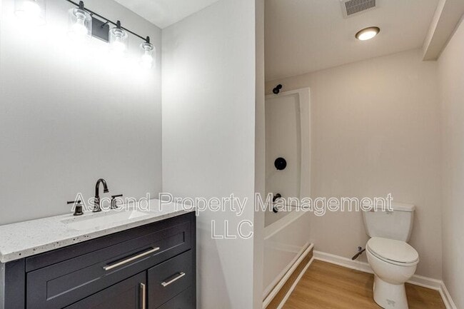 Building Photo - 9158 Westminister Cir Dr