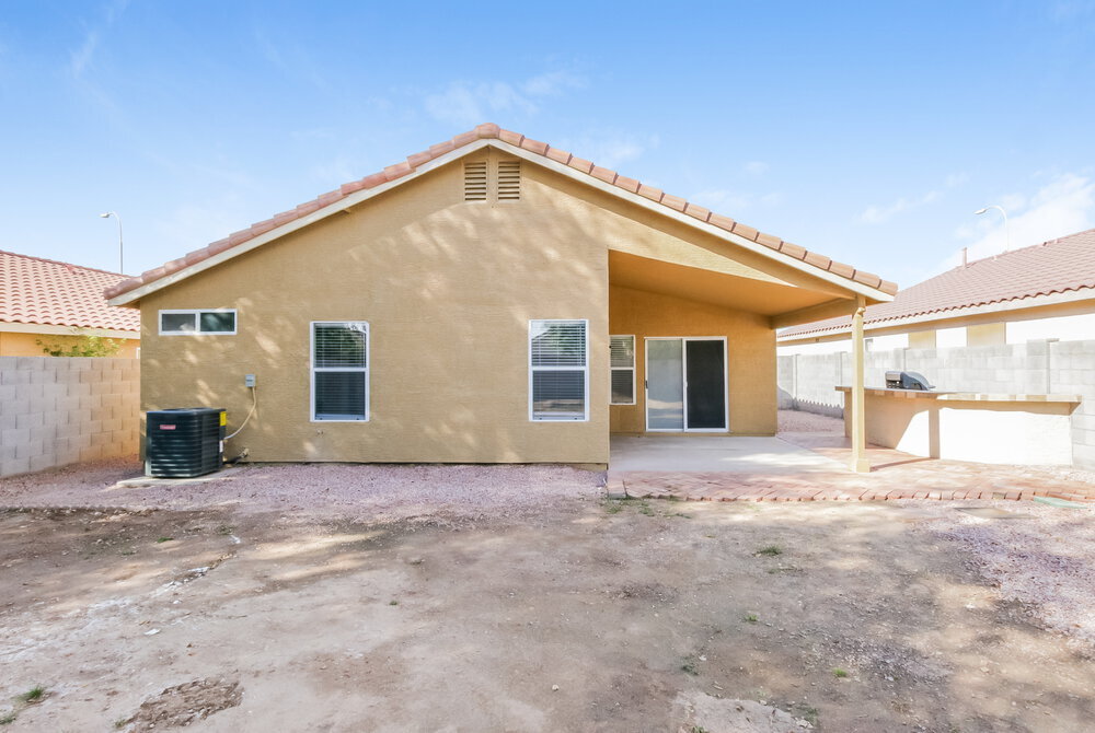 Building Photo - 2415 E Browning Pl