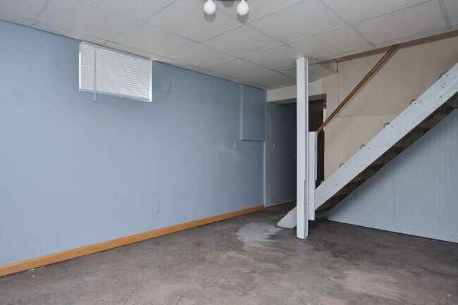 Building Photo - 2300 Avenue F