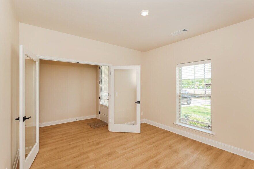 Building Photo - 146 Cantrell Wy