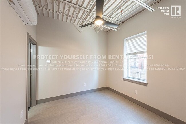 Building Photo - 315 Eureka Aly