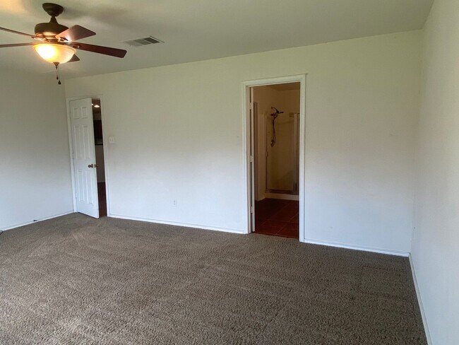 Building Photo - 3 BEDROOM, PLUS STUDY,  BELTON ISD
