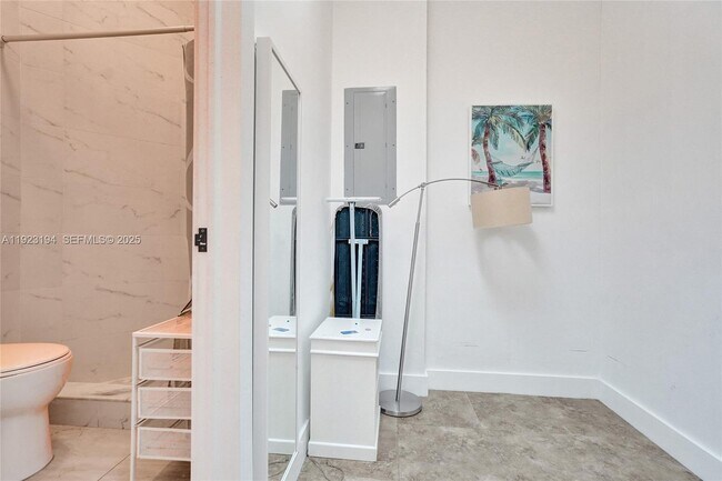 Building Photo - 3757 NE 208th Terrace