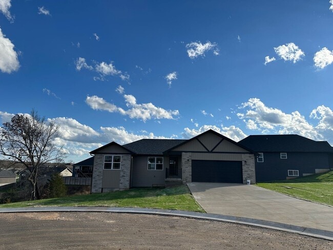 Building Photo - NEW CONSTRUCTION 5 Bed 3 Bath w/ Walk Out Basement Waynesville School District