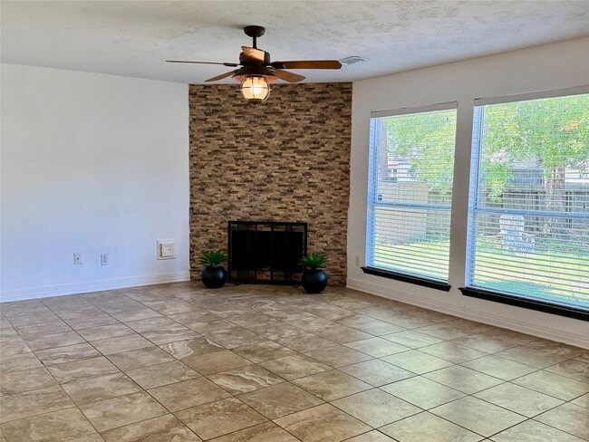 Building Photo - 6622 Grant Dr