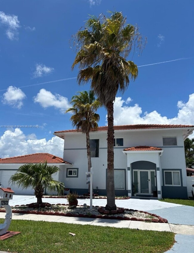 Primary Photo - 12923 SW 207th Terrace