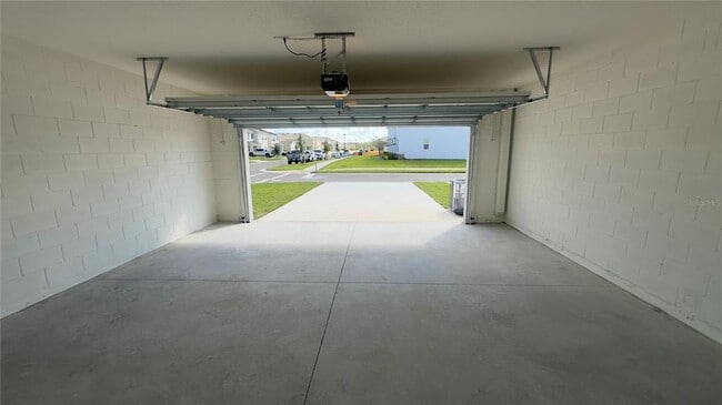 Building Photo - 5601 Brosnan Rd