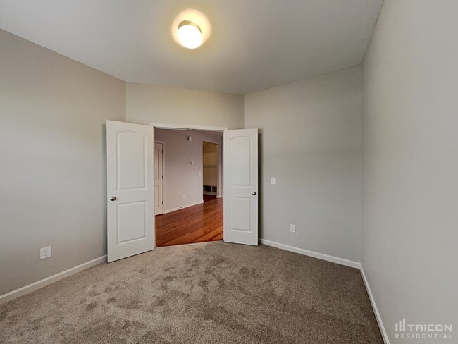 Building Photo - 6910 Nellore St