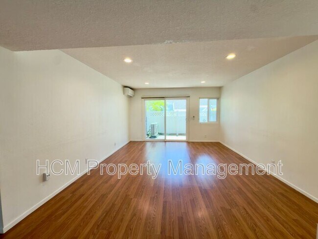 Building Photo - 16 Terrace Cir