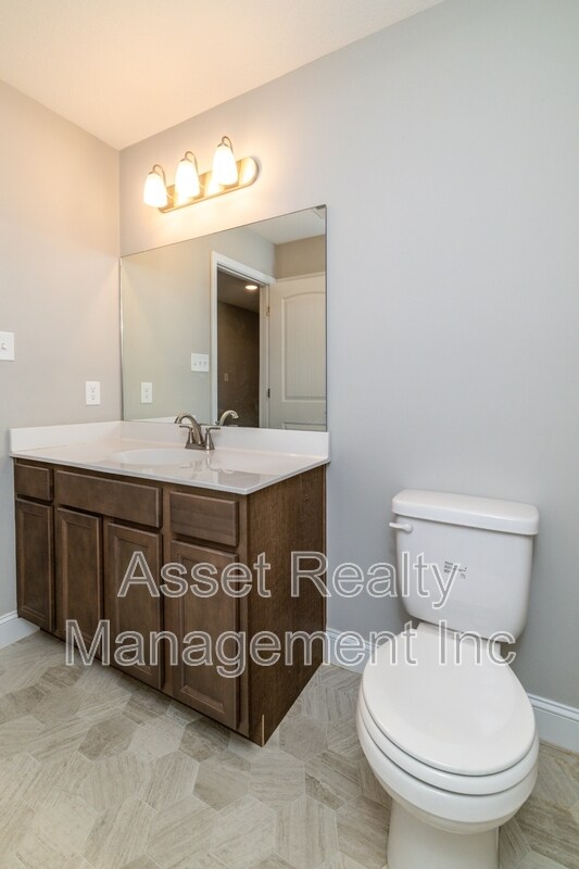 Building Photo - 7703 Honey Oaks Rd