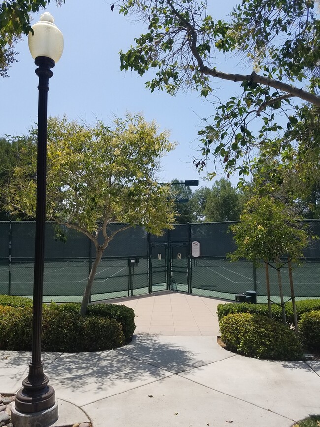 Building Photo - RECENTLY REDUCED!!! Beautiful Home in the Heart of it all. MUST SEE!