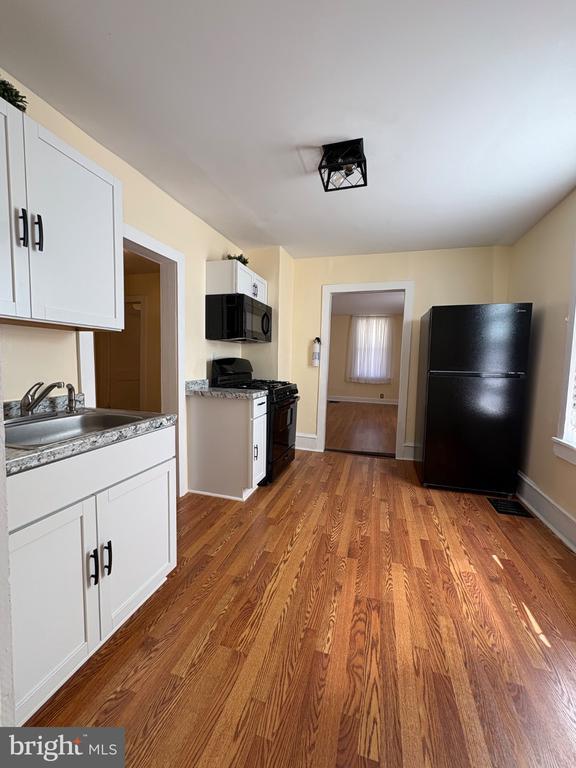 Building Photo - 224 Delsea Dr