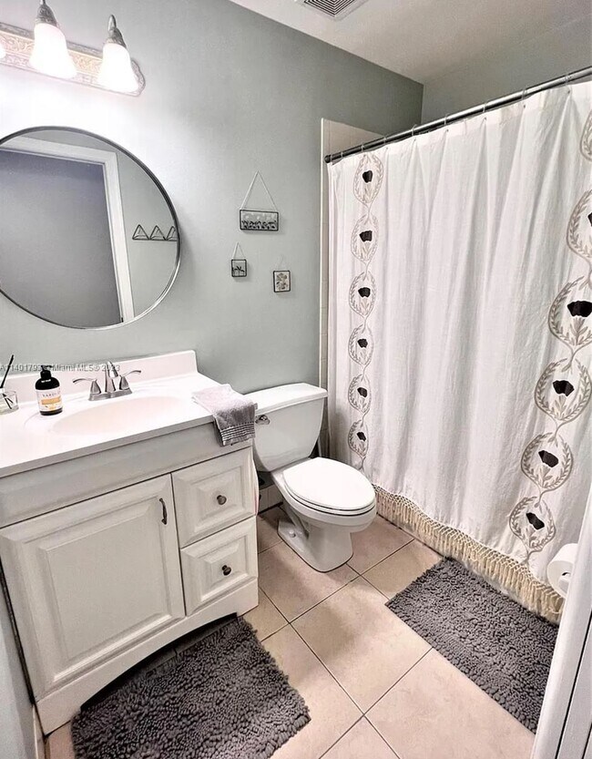 Building Photo - 1464 SW 97th Way