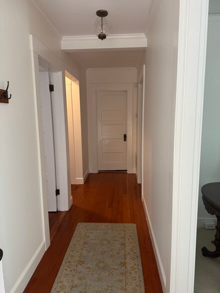 Building Photo - 2141 Forest View Ave