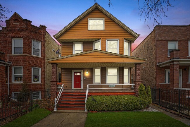 Building Photo - 4128 W School St